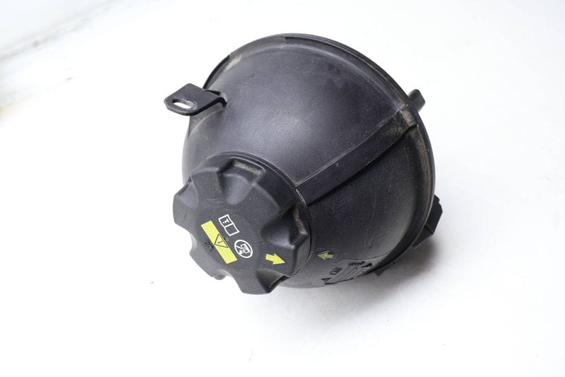 Coolant Tank / Reservoir / Bottle 17138616418 — Used (SKU 666208)