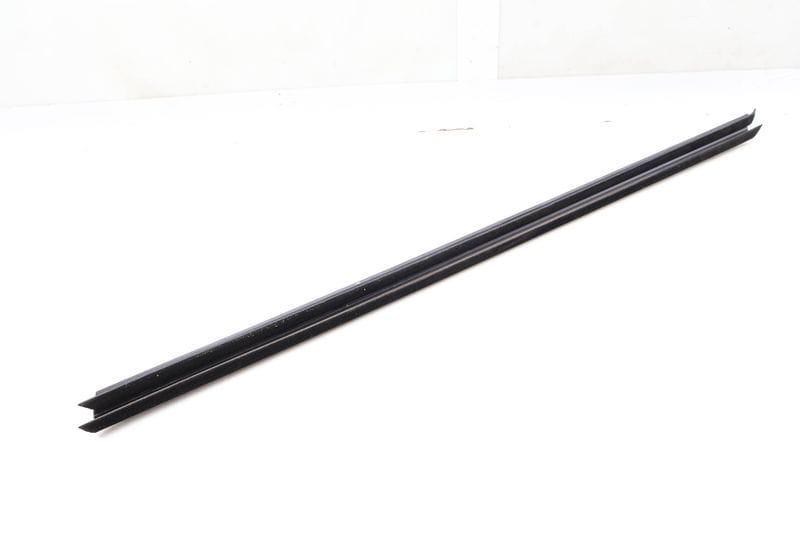 Interior Door Window Slot Seal Trim 51337364749 — Used (SKU 632159)