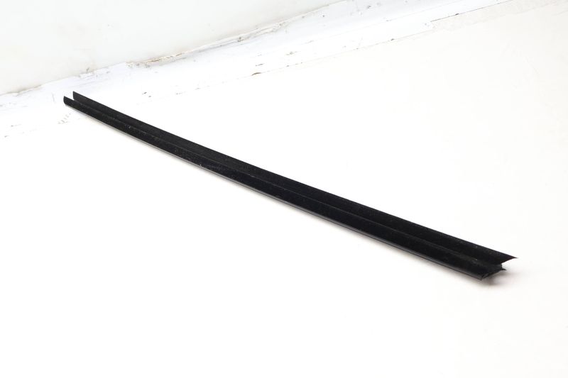 Interior Door Window Slot Seal Trim 51337364749 — Used (SKU 665950)