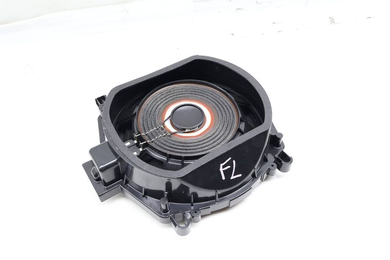 Under Seat Subwoofer Speaker (TOP-HIFI) 65139247484 — Used (SKU 665941)