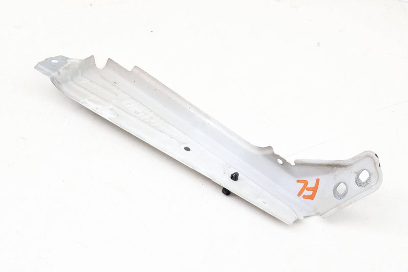 Lower Fender Mount Bracket 41357267326 — Used (SKU 632198)