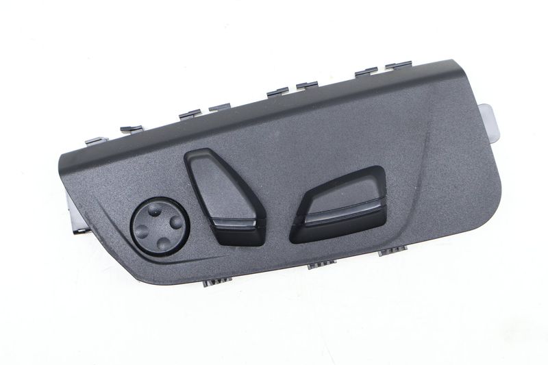 Seat Adjustment Switch 61319276618 — Used (SKU 632052)