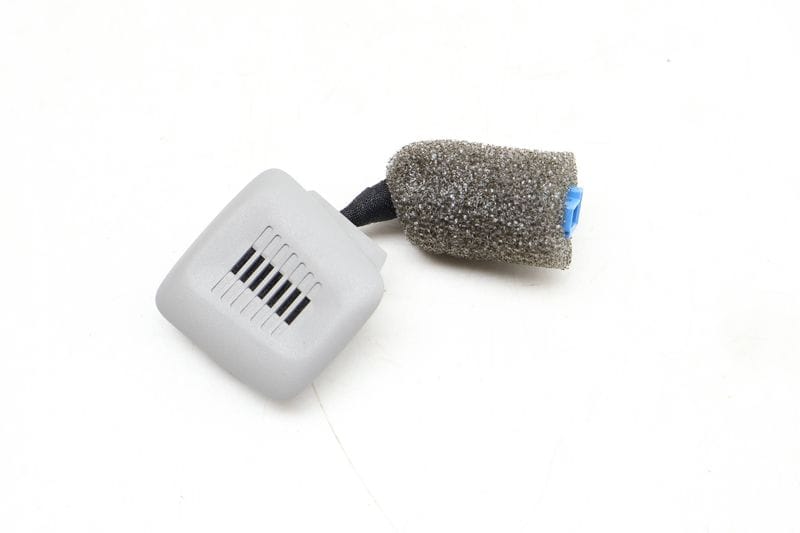 Roof Microphone / Trim Cover 51447212594 — Used (SKU 632056)