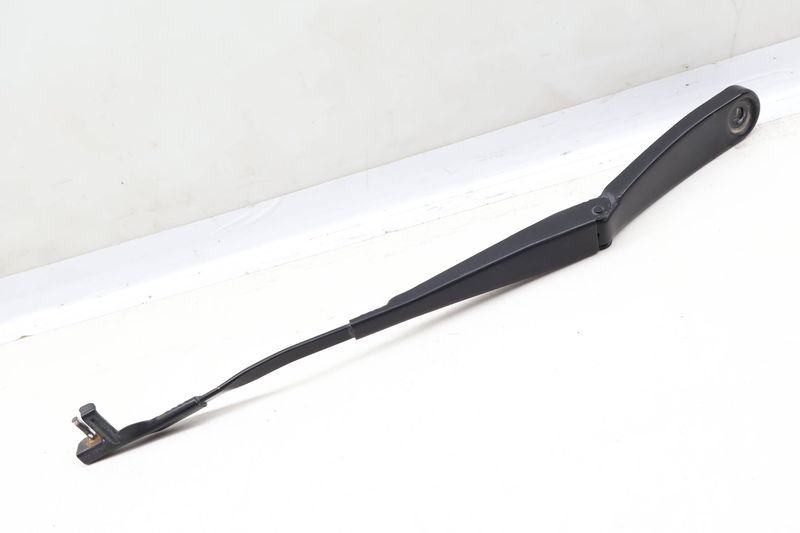 Windshield Wiper Arm 61617213271 — Used (SKU 632204)