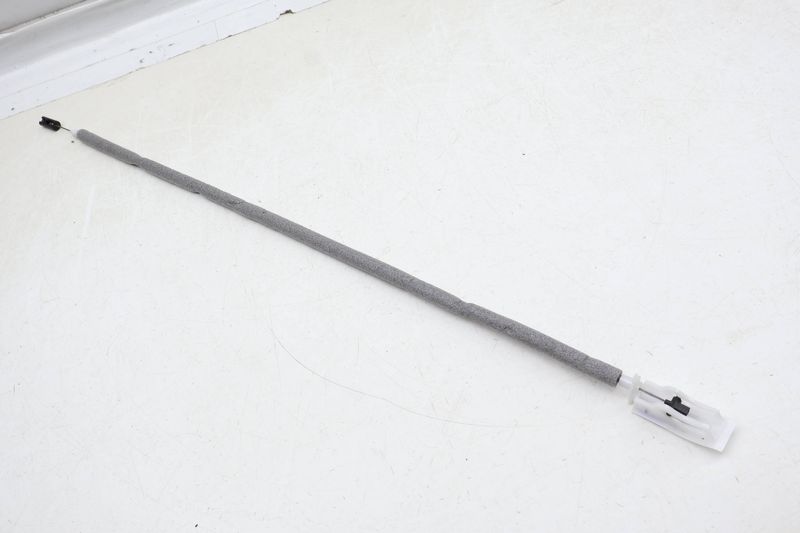 Door Handle Release / Bowden Cable 51227205900 — Used (SKU 665920)