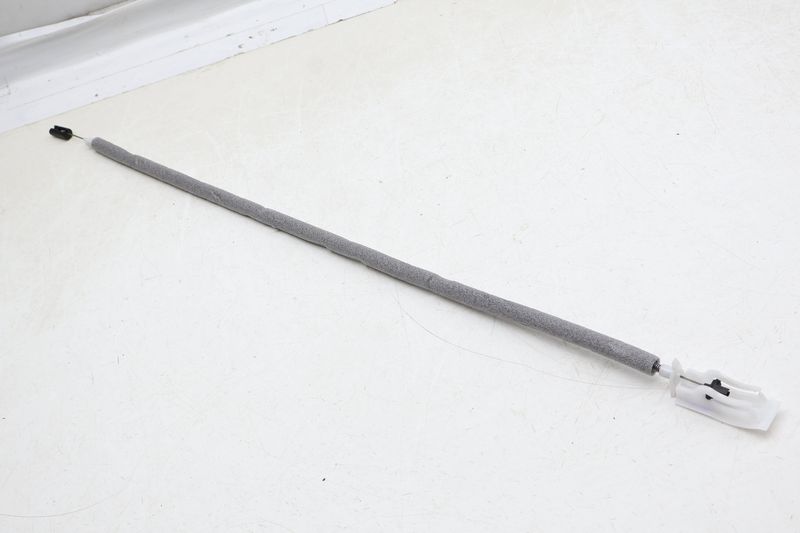 Door Handle Release / Bowden Cable 51227205900 — Used (SKU 665921)