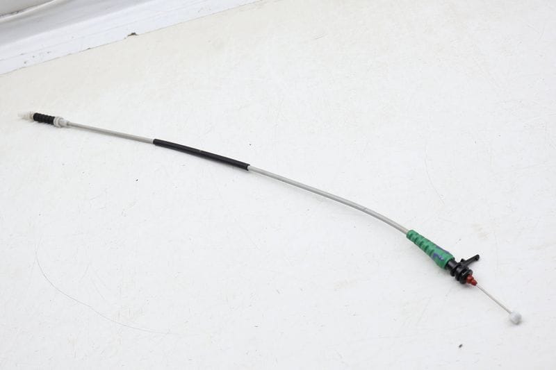 Exterior Door Handle Release / Bowden Cable 51227319353 — Used (SKU 665924)