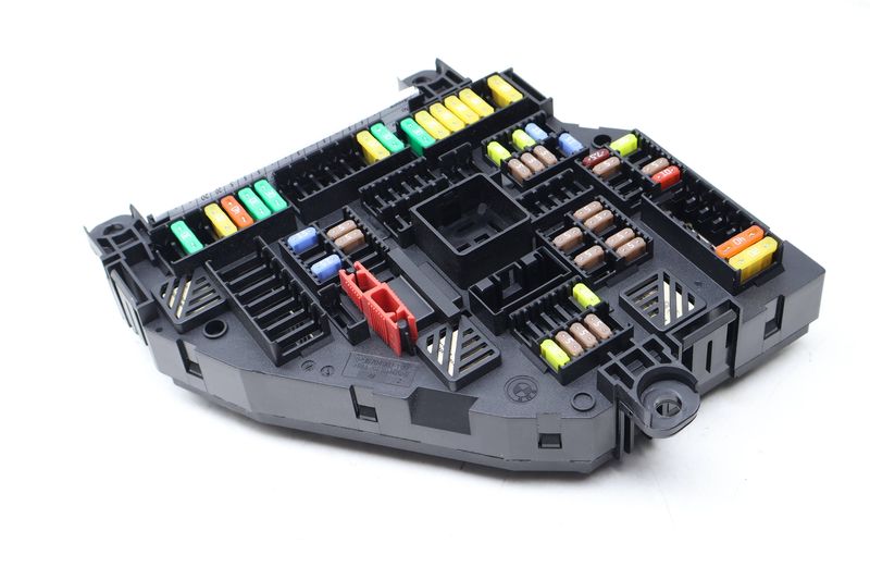 Power Distribution / Fuse Box 61149315151 — Used (SKU 666041)