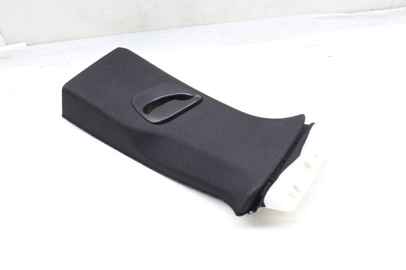 Upper B Pillar Trim / Panel 51437337606 — Used (SKU 665891)