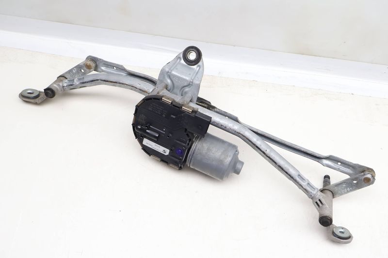 Windshield Wiper Transmission w/ Motor 61617338655 — Used (SKU 632193)