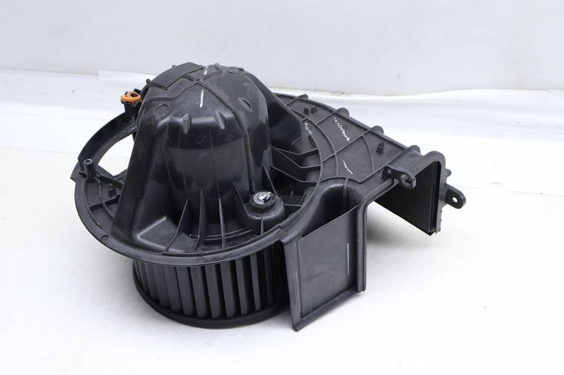Blower Motor / Fan 64119291177 — Used (SKU 667039)