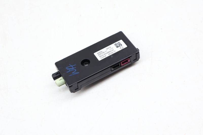 Diversity Antenna Amplifier 65209334692 — Used (SKU 666900)