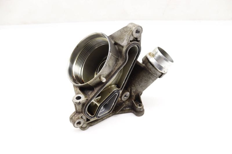 Engine Oil Filter Housing 11428683206 — Used (SKU 563764)