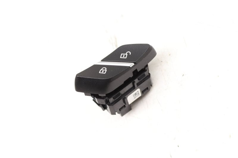 Door Lock / Unlock Switch Button 61316801351 — Used (SKU 552635)