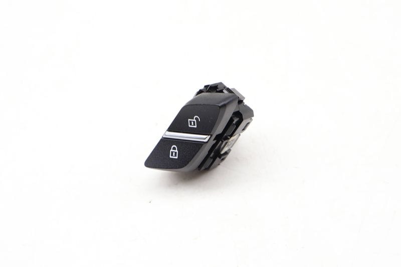 Door Lock / Unlock Switch Button 61316801351 — Used (SKU 643915)