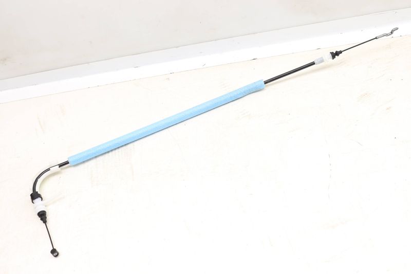 Exterior Door Handle Release / Bowden Cable 51217328100 — Used (SKU 552558)