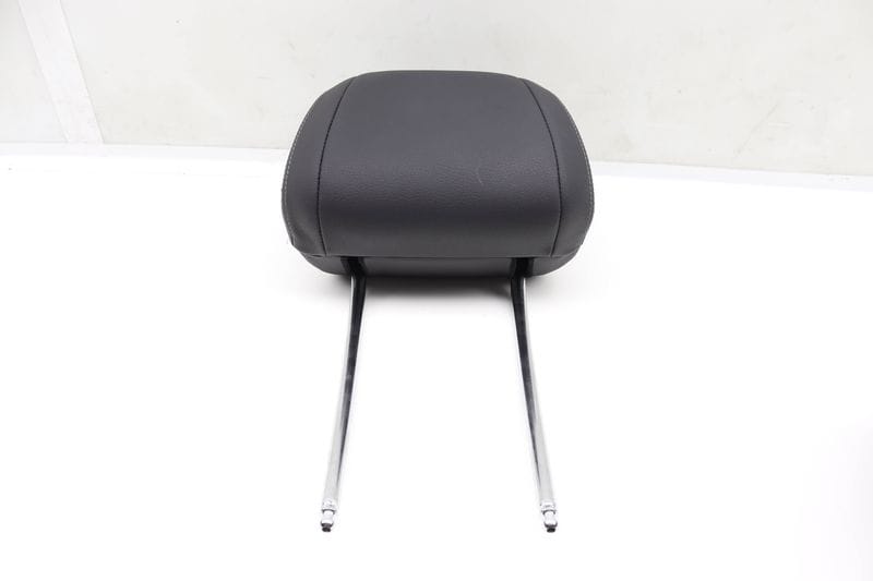 Headrest / Head Rest 52107386532 — Used (SKU 563138)