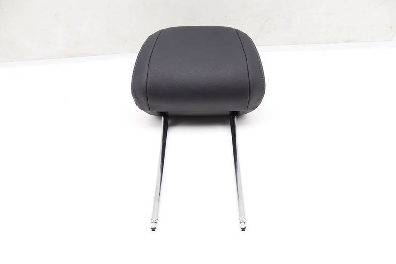 Headrest / Head Rest 52107386532 — Used (SKU 563139)