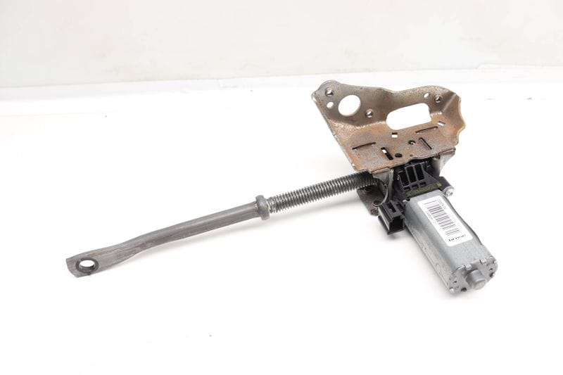 Rear Tilt / Height Adjustment Seat Motor 52107314222 — Used (SKU 563628)