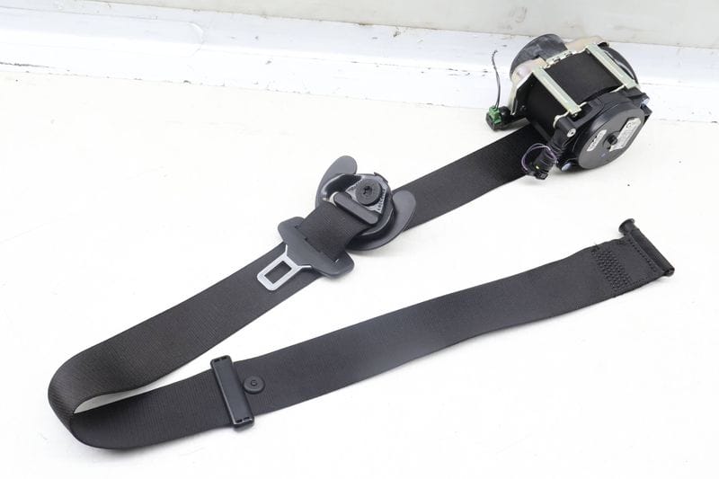 Seat Belt Retractor 72117343638 — Used (SKU 656928)