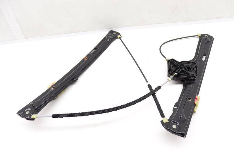 Window Regulator 51337286484 — Used (SKU 563620)