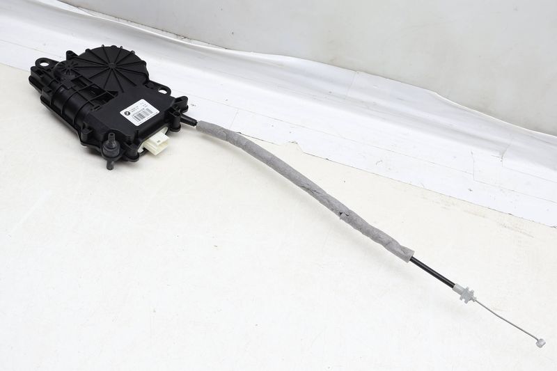 Hatch / Trunk Lid Latch  Lock Actuator 51247303443 — Used (SKU 666772)
