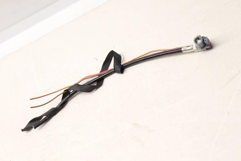 Heads UP Display Hud Control Unit Wiring Connector / Pigtail — Used (SKU 552704)