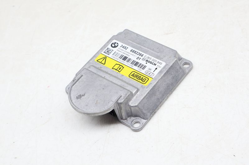 Icm / Airbag Control Module 34526882266 — Used (SKU 666888)