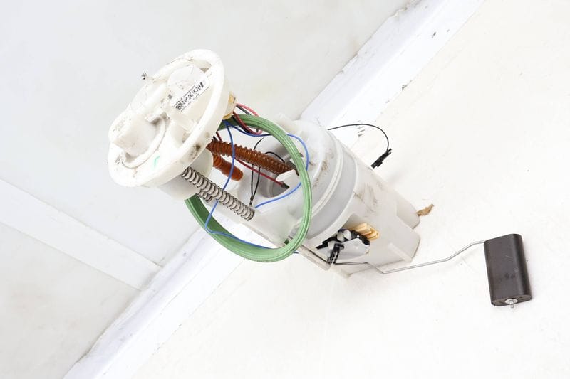 IN-Tank Fuel Pump Assembly 16117403906 — Used (SKU 657241)