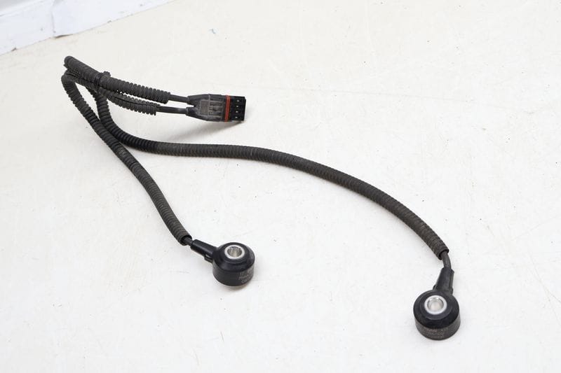 Knock Sensor 13627566786 — Used (SKU 657225)