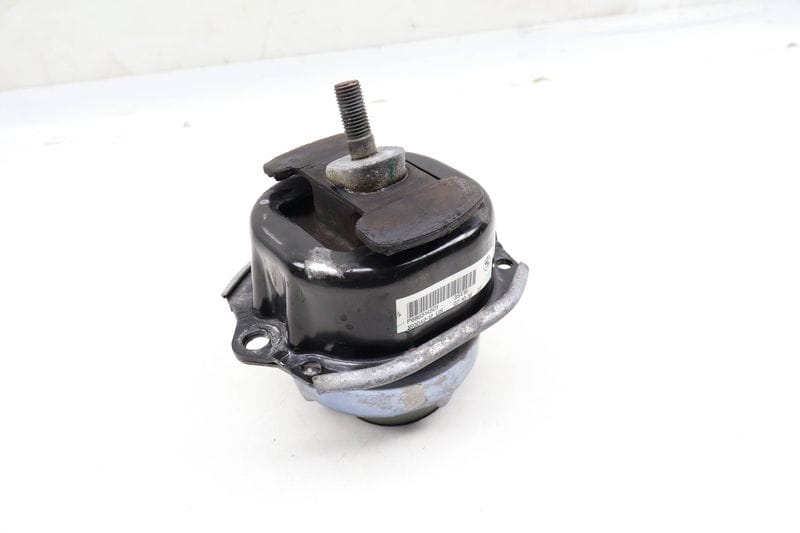 Engine / Motor Mount 22116865145 — Used (SKU 644077)