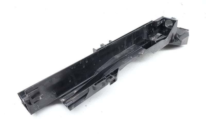 Radiator Module Carrier / Cover 17118572188 — Used (SKU 667024)