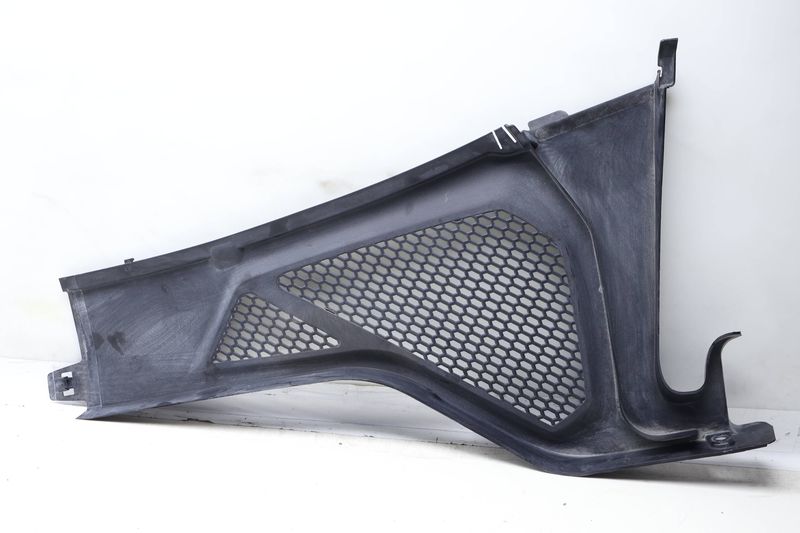 Slotted Firewall / Cowl Cover 64319245593 — Used (SKU 644131)