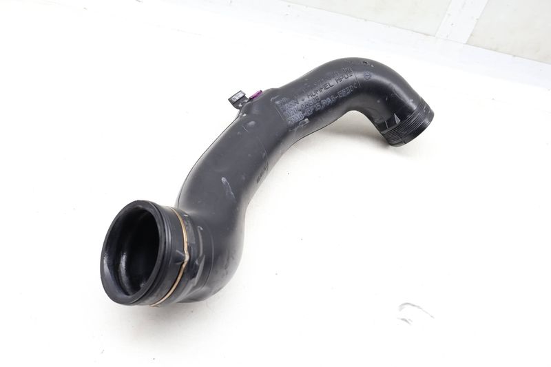 Turbo Intercooler Hose / Tube 13717571350 — Used (SKU 644066)