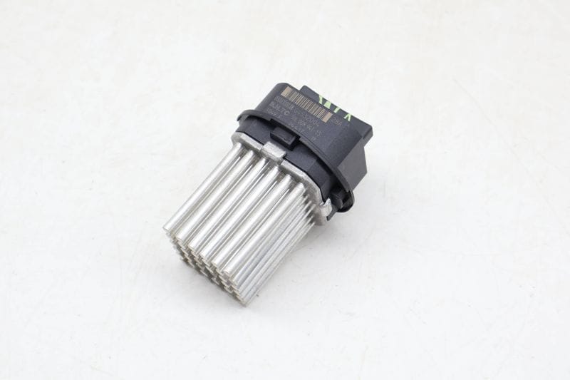 Blower Motor Resistor 64116949645 — Used (SKU 666892)