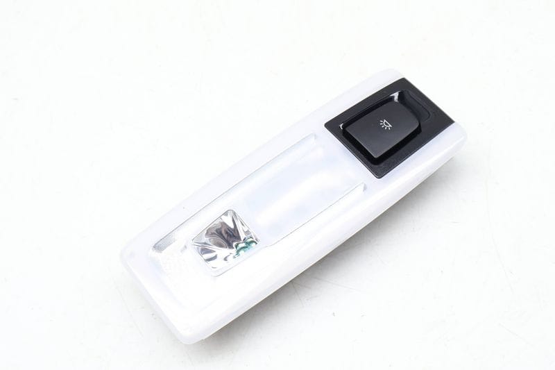Interior Dome Reading Light 63319288995 — Used (SKU 657040)