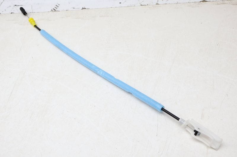 Interior Door Handle Release / Bowden Cable 51227293622 — Used (SKU 666765)