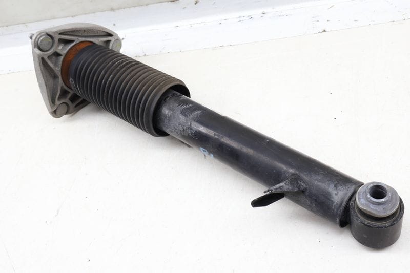 Strut / Shock Absorber 33526867865 — Used (SKU 657169)