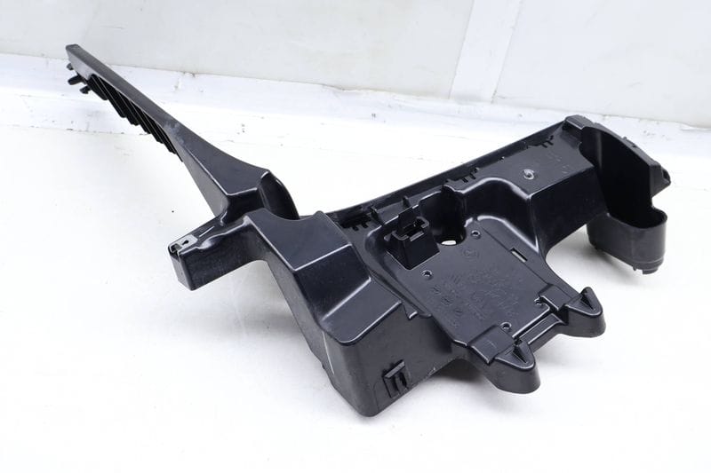 Bumper Mount Bracket 51127294390 — Used (SKU 657131)
