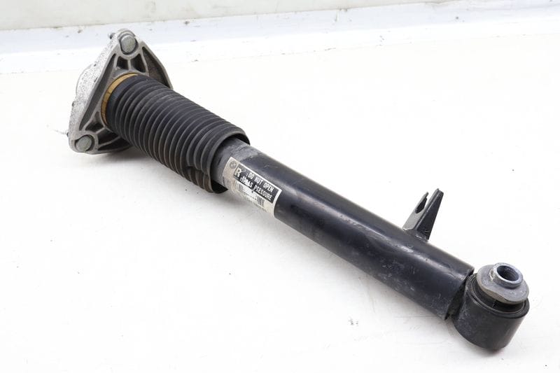 Strut / Shock Absorber 33526867866 — Used (SKU 657170)