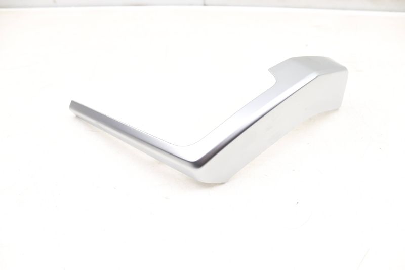 Dash Air Vent Trim 64229270670 — Used (SKU 491226)