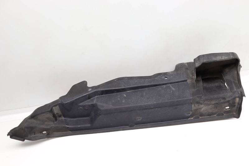 Microfilter / Air Filter Housing Cover 64319245596 — Used (SKU 563598)