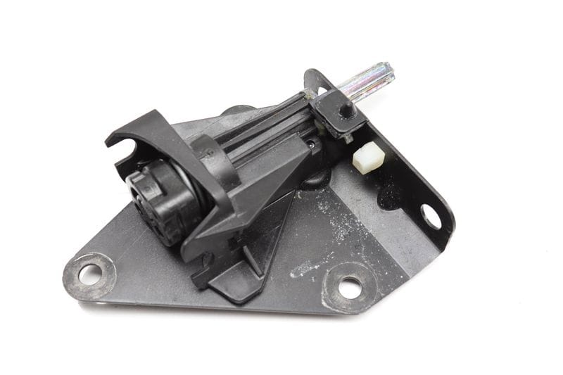 Trunk Hatch Latch / Lock 51247162149 — Used (SKU 491548)