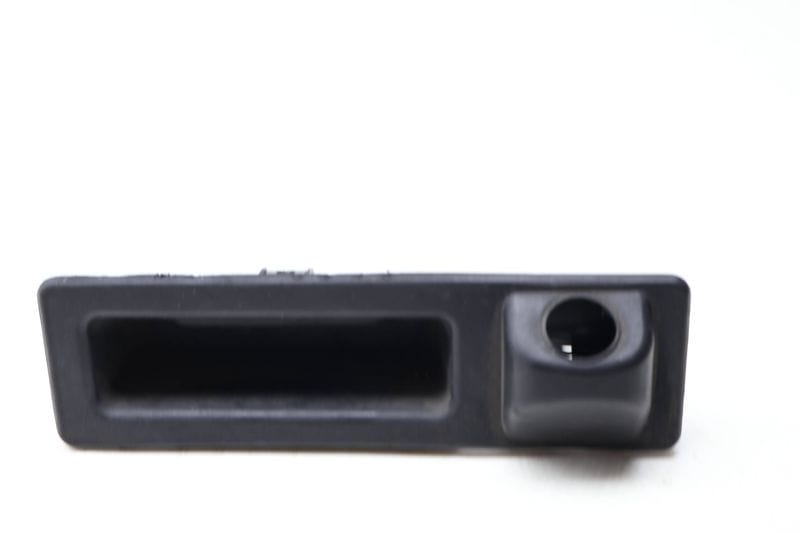 Trunk Lid Handle / Switch 51247345700 — Used (SKU 657073)