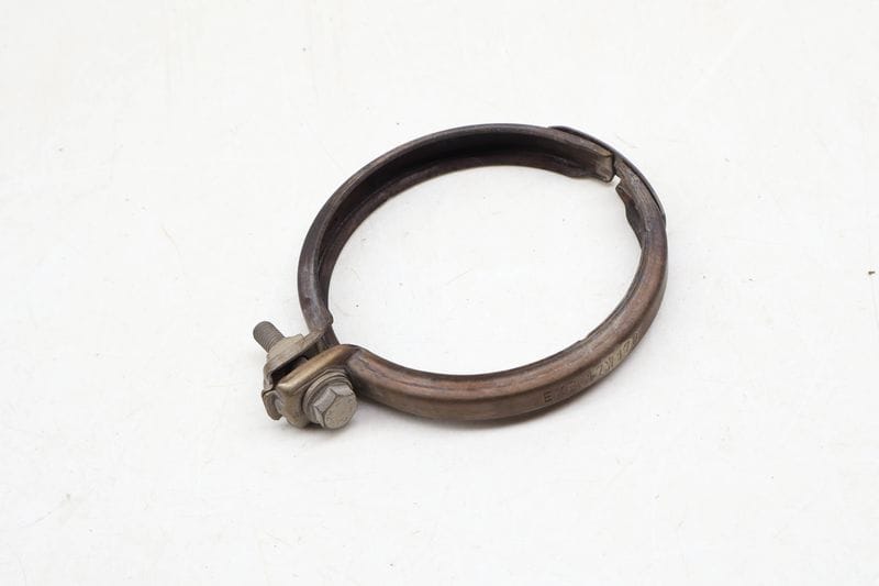 Turbo Exhaust Manifold Clamp 18307606136 — Used (SKU 657237)
