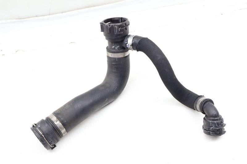 Upper Radiator Coolant Hose / Line 17127586774 — Used (SKU 666976)