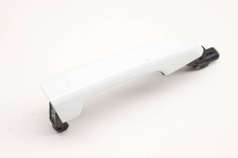 Exterior Door Handle LR061200 — Used (SKU 581550)