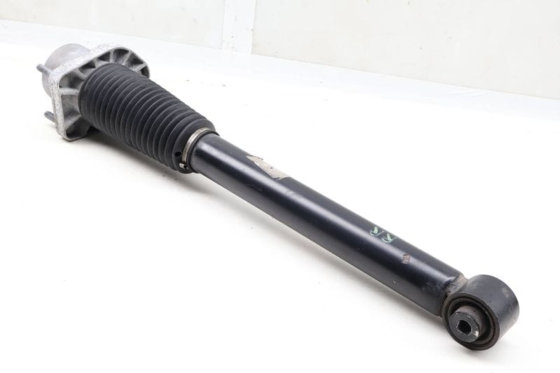 Strut / Shock Absorber LR045269 — Used (SKU 627150)