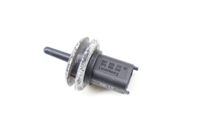Air Intake Temperature Sensor 7P5906088 — Used (SKU 700179)