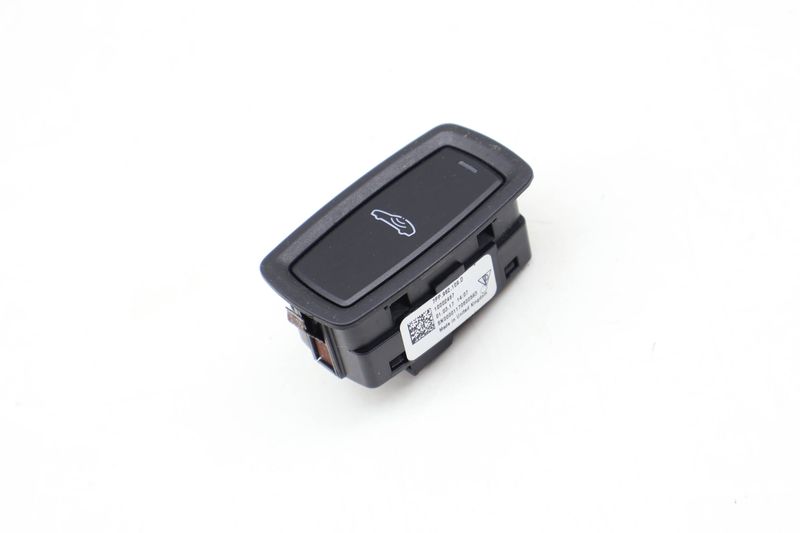 Anti-Theft Alarm Button / Switch 7PP962109D — Used (SKU 628936)